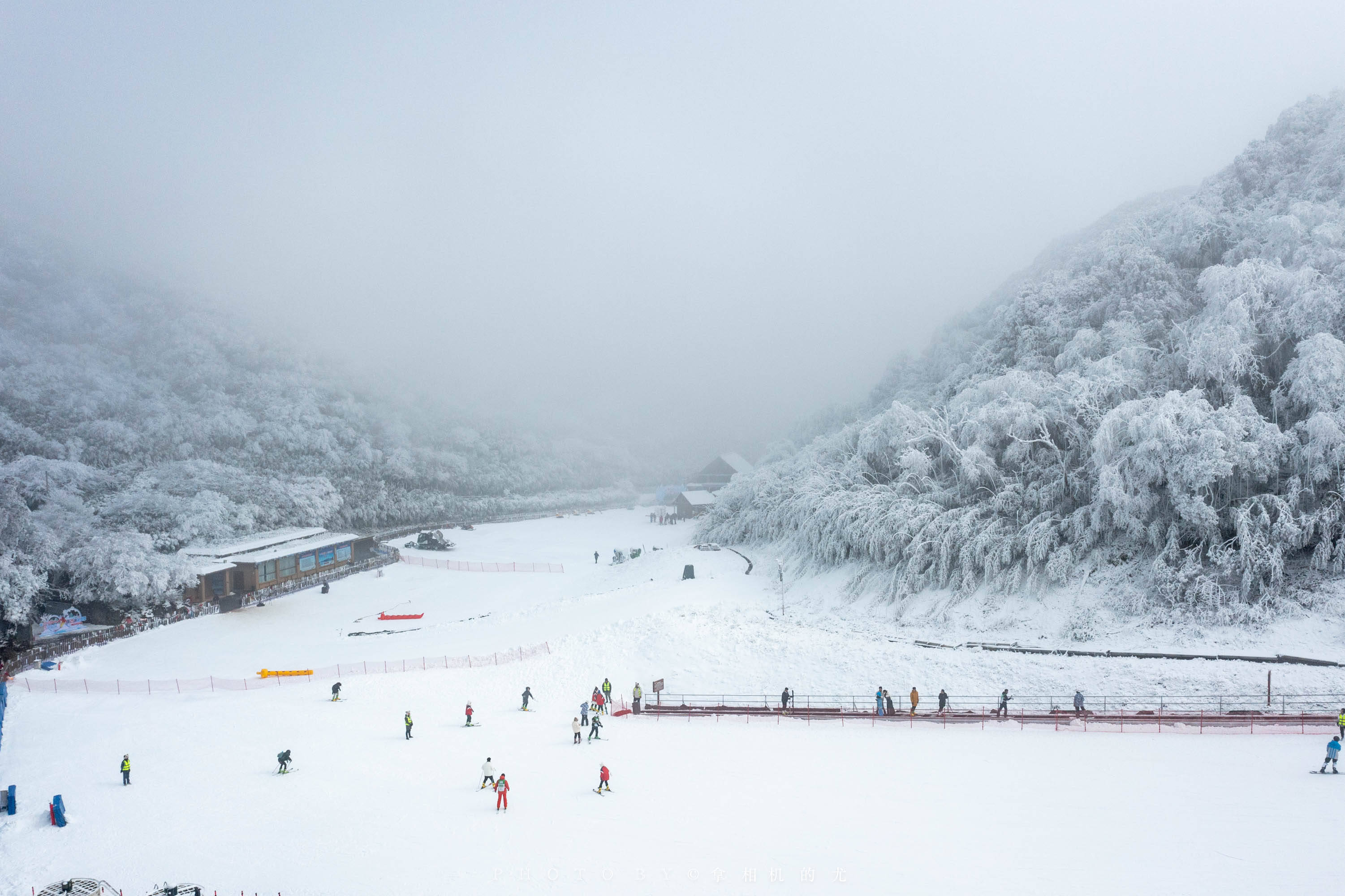 金佛山西坡滑雪场门票图片