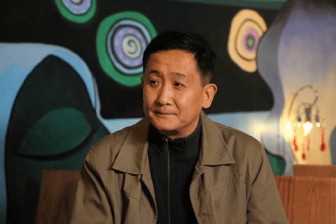 演员梁天:替哥哥还债百万,经历两段婚姻,给女儿找了个好后妈_梁左