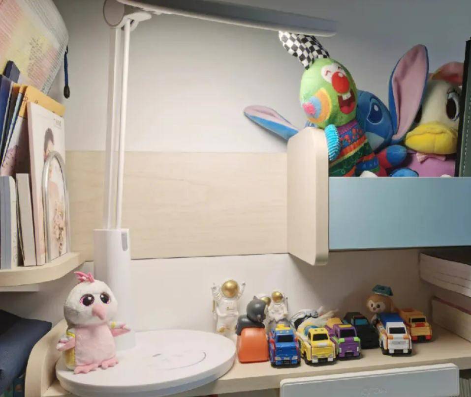 护眼台灯国aa是什么意思?国AA护眼台灯推荐