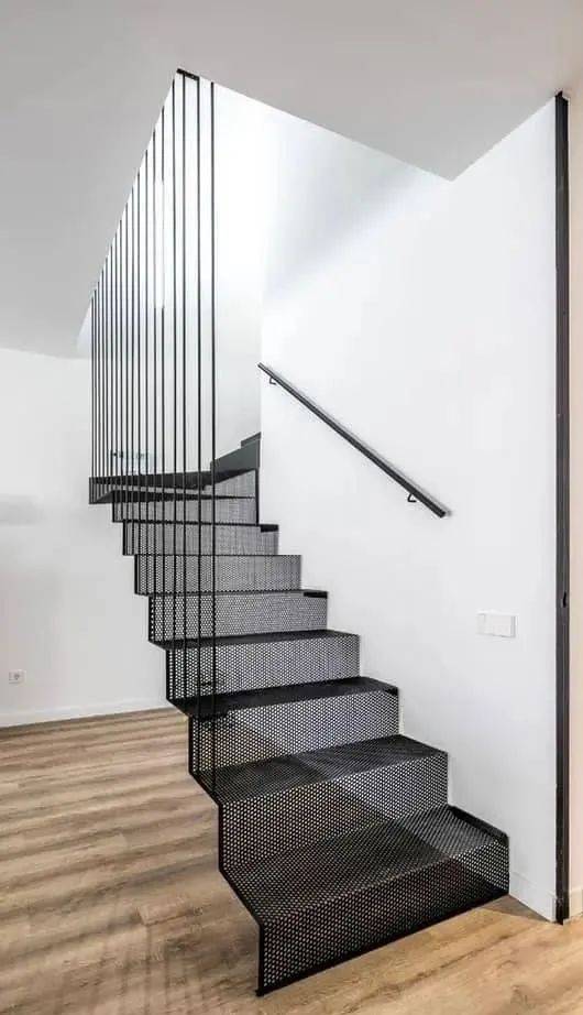 看多了规规矩矩的楼梯,没想到还有这8种特殊样式,让人眼前一亮_造型