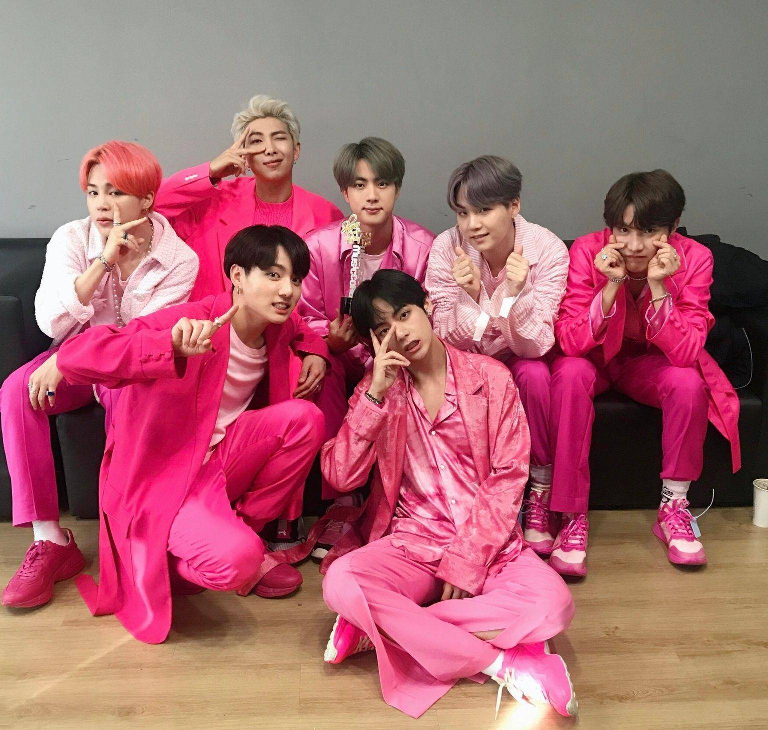 no2 mamamoo-hip今年年初red velvet打了一个漂亮的翻身仗,在经历几次