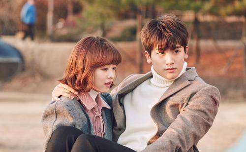 《继承者们》播出7年,李敏镐新剧将播,金宇彬抗癌回归,男三最惨_人气