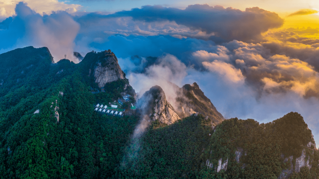 五朵山景区入选《2023世界旅游联盟——旅游助力乡村振兴案例》_康养