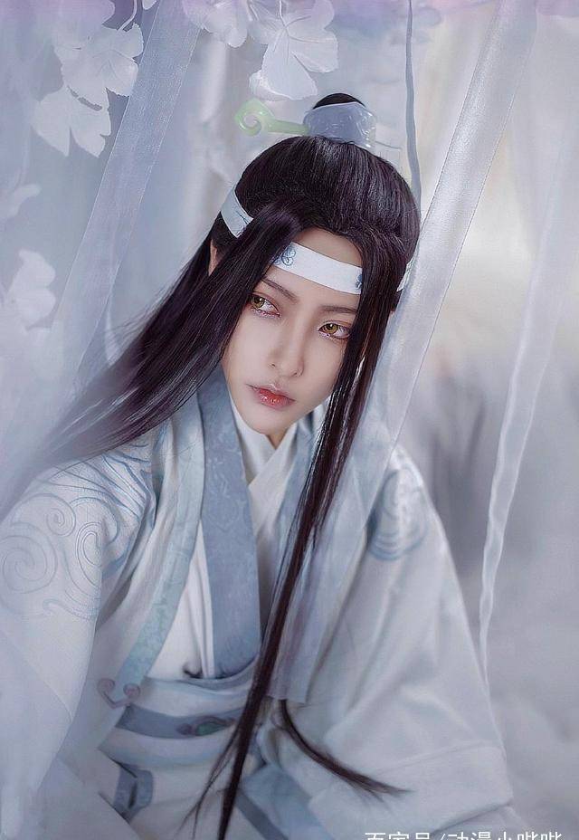《魔道祖师》蓝忘机灵魂cos合集,网友:蓝二哥哥我全都抱走了!