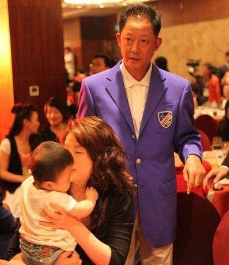 王志文:赚亿万资产都不如儿子带给我的欢乐多_王冠杰_表演_经历