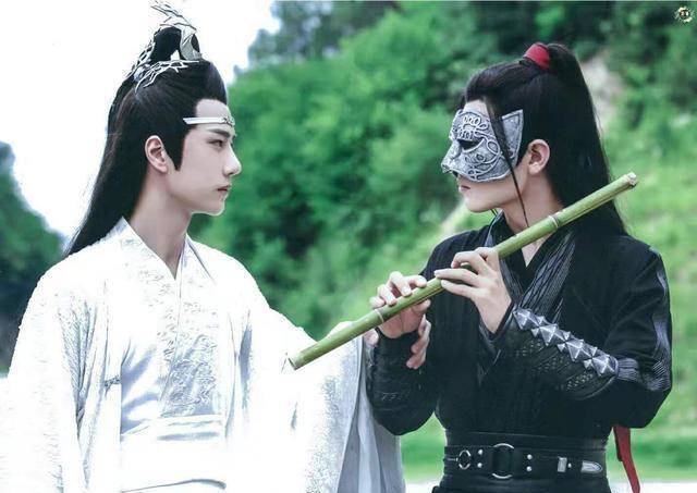 《陈情令》老婴抓小机尺度越来越大,从衣角抓到手腕,又甜又好笑_游戏