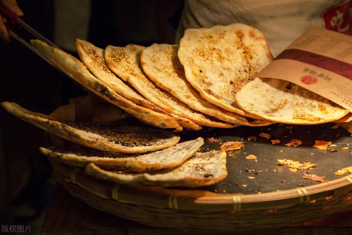 掌握这些技巧,轻松制作出美味锅盔_口感_面团_烤制