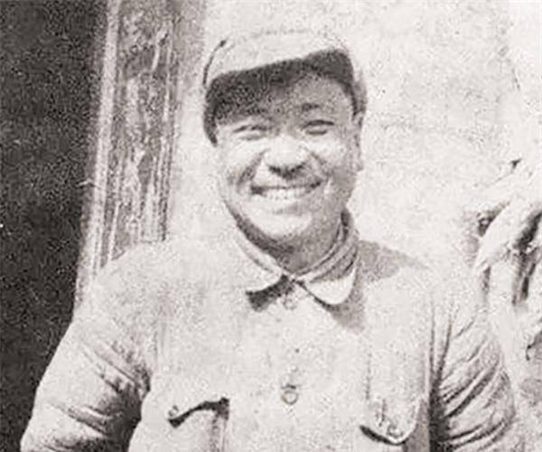 《偽裝者》:歷史上的明樓,擁有五重身份,最終死於1