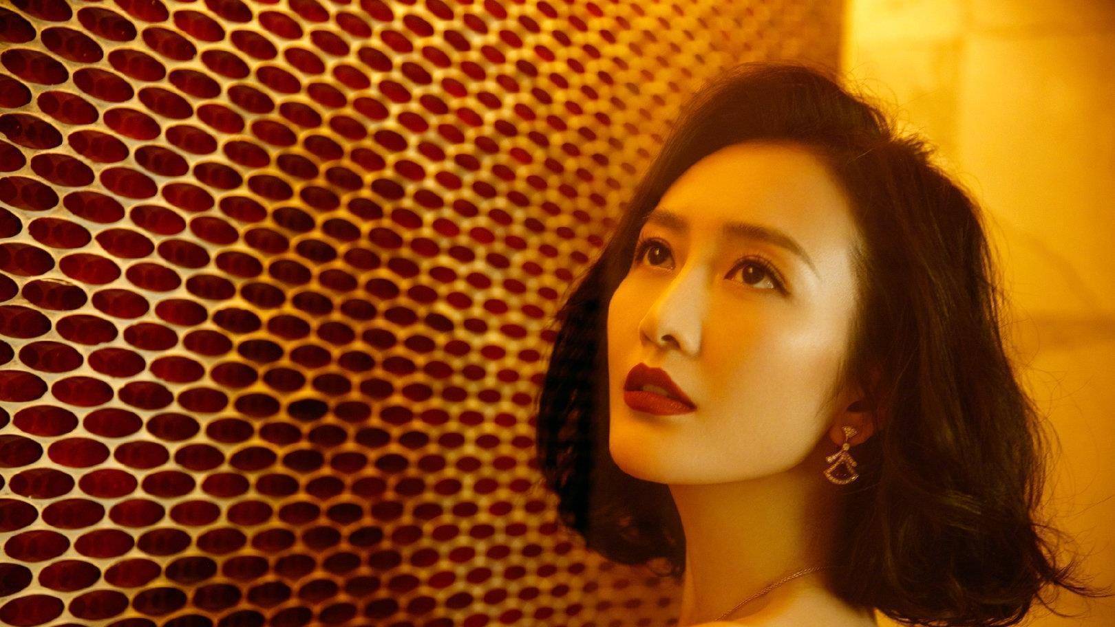 王鸥罕见曝光参加选美比赛视频,满满的胶原蛋白,谁要是娶了她真是捡到