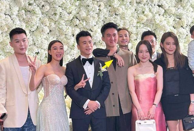 王嘉尔温州参加婚礼,打扮帅气喧宾夺主,温州酒席菜色引争议!