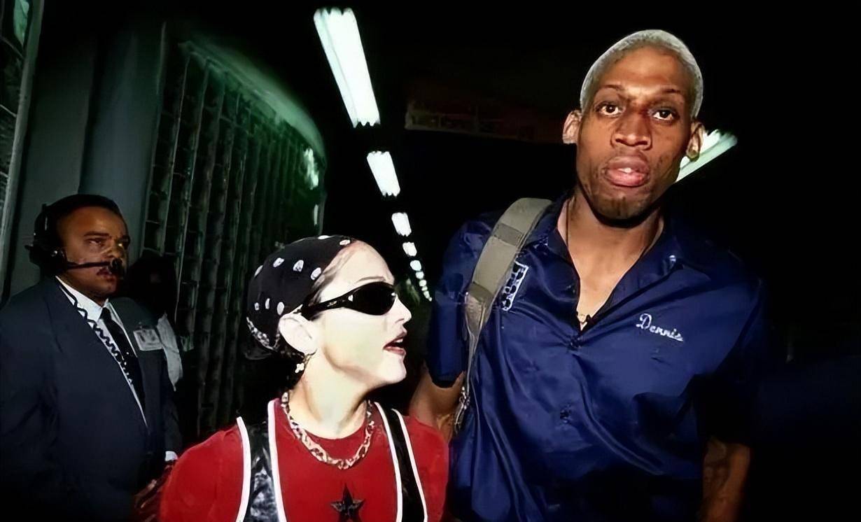 风流"大虫"罗德曼不是"虫":麦当娜,卡门跪伏,与自己结婚_迈克尔-乔丹