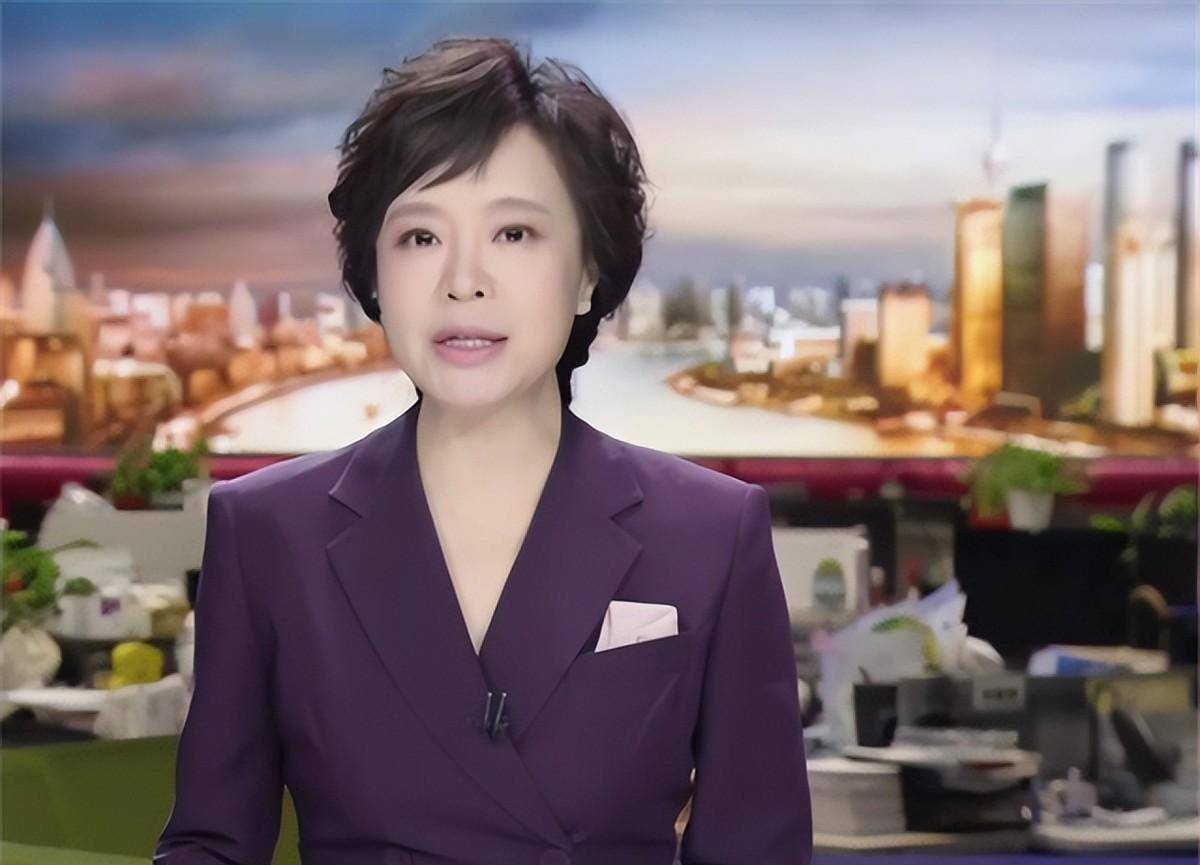 东方卫视主播叶蓉,2011年产女,复出后风韵犹存_家庭_节目_财富人生