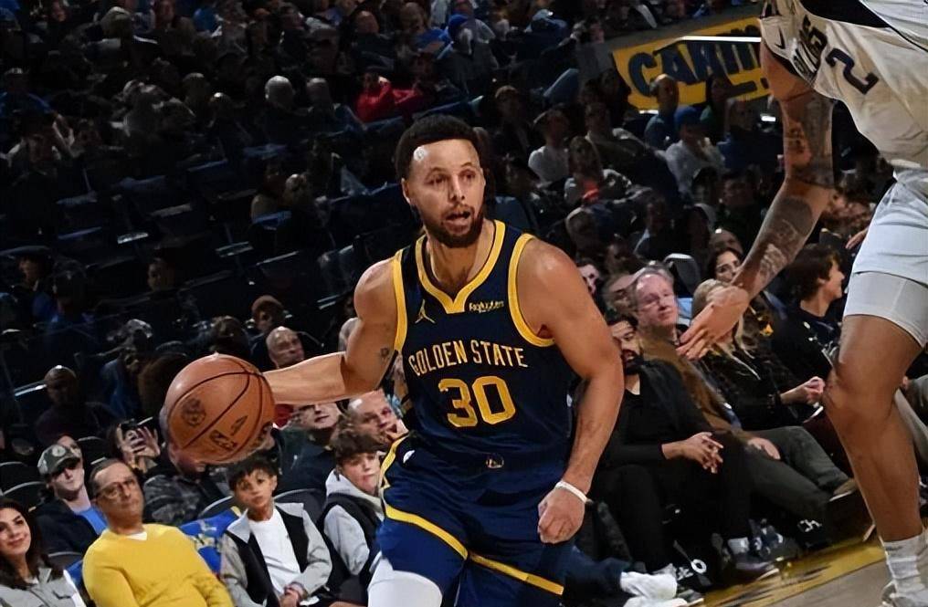 kt被弃用,勇士坐稳西部第十一,威金斯恐被交易_东契奇_比赛_库里