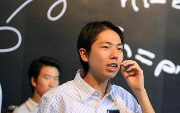 佟磊:因上舞台意外成为演员,却因拍戏得罪导演惨压迫,今如何_冯小刚