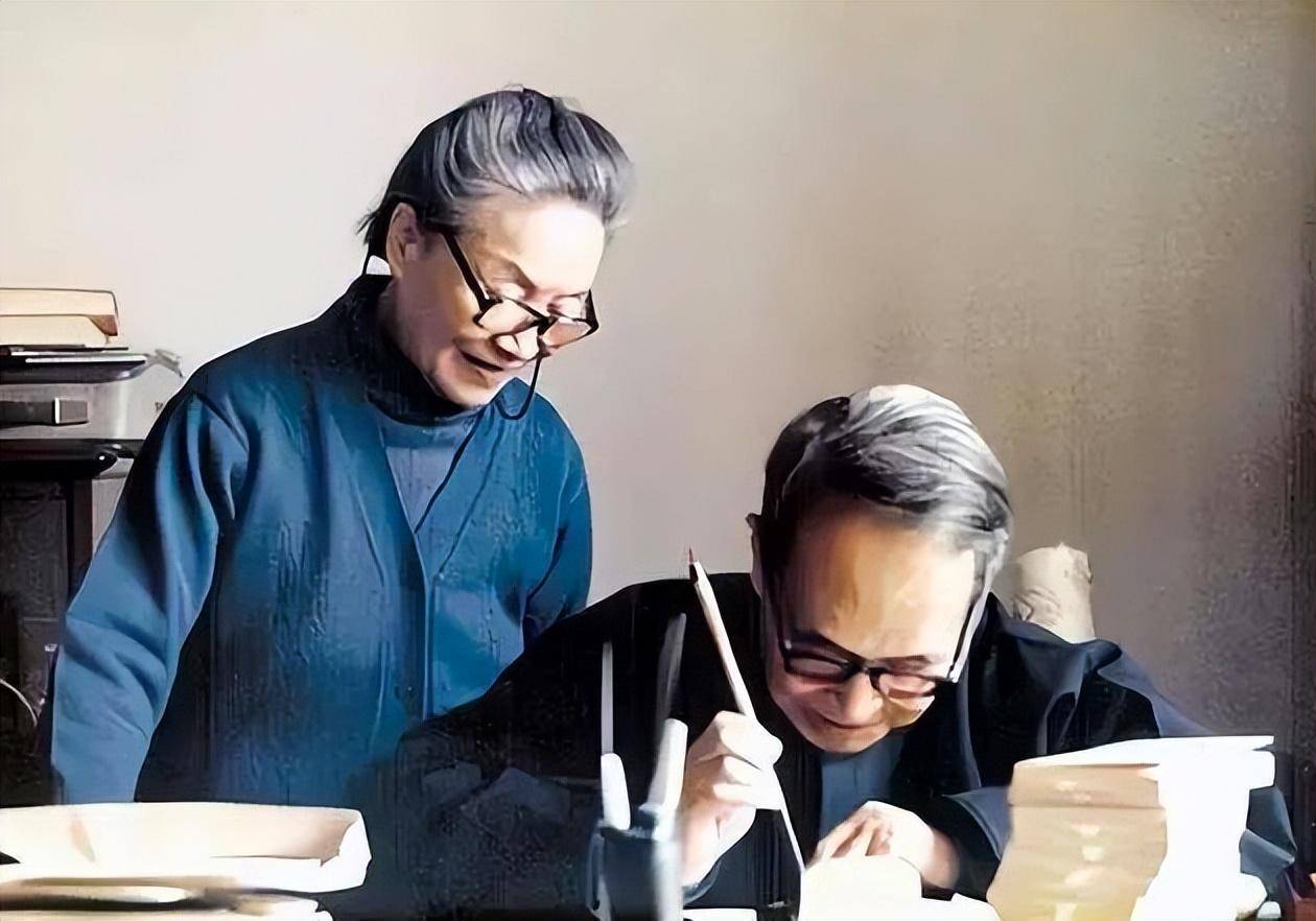 1分神作!一部催人泪下,适合深夜静静阅读的作品_杨绛_钱瑗_女儿