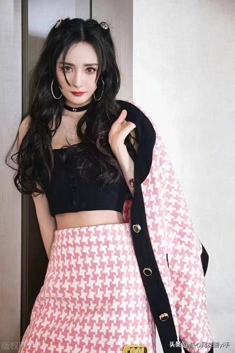 杨幂如何在3年赚到56亿,被陈红踢出京圈后砍断陈飞宇星路?