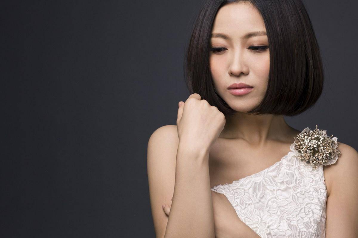 朱俐静:40岁癌症去世,自己定墓园和寿衣,病期遭12年男友抛弃_台北