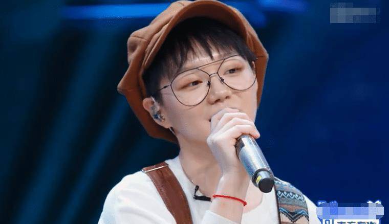 《青春有你2》惊现"黑马",一开嗓全场听呆,蔡徐坤lisa都懵了_王欣宇