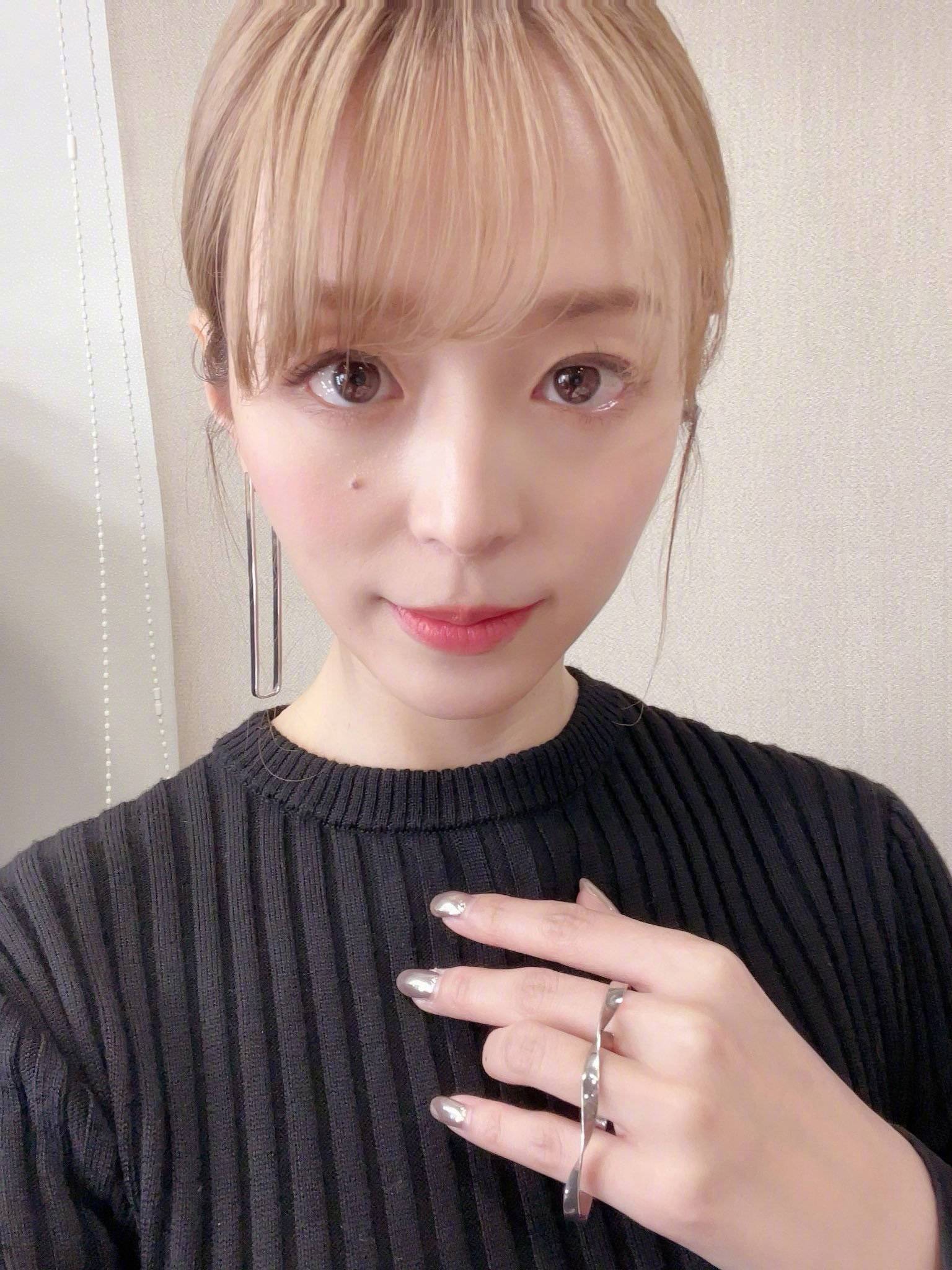 声优平野绫 宣布和演员谷口贤志结婚啦
