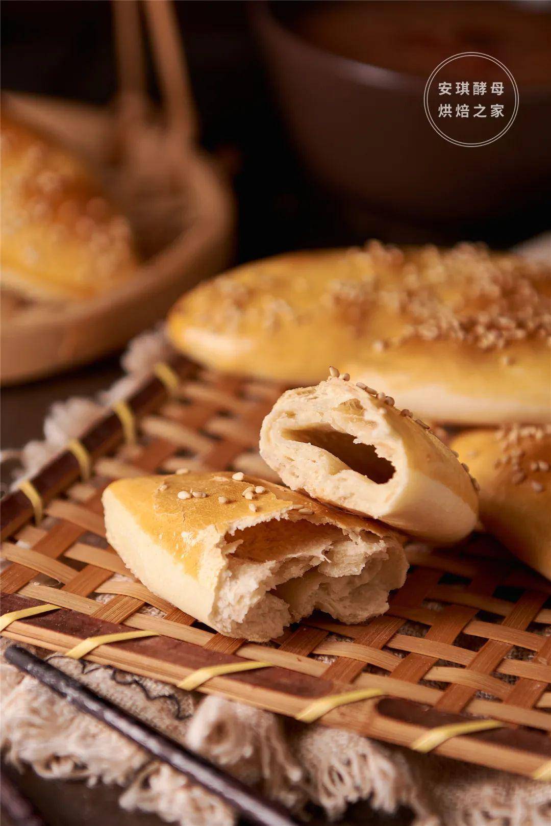 不用发面!糖烧饼酥掉渣,只要一把面粉一把糖