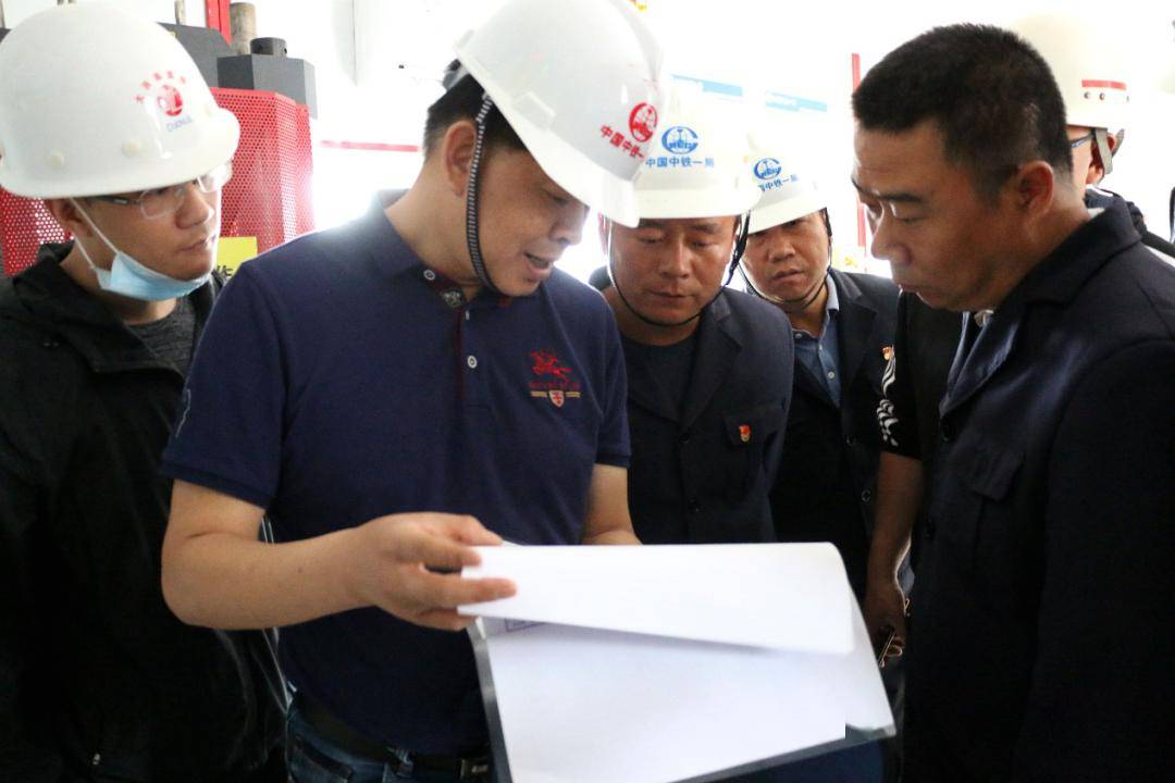 动态丨中国铁路成都局检查组到黔江制梁场开展红线检查