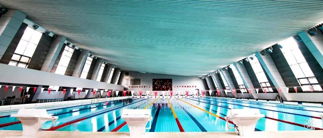云南大型游泳馆开放暂缓别慌拓东体育场西外场目前免费开放