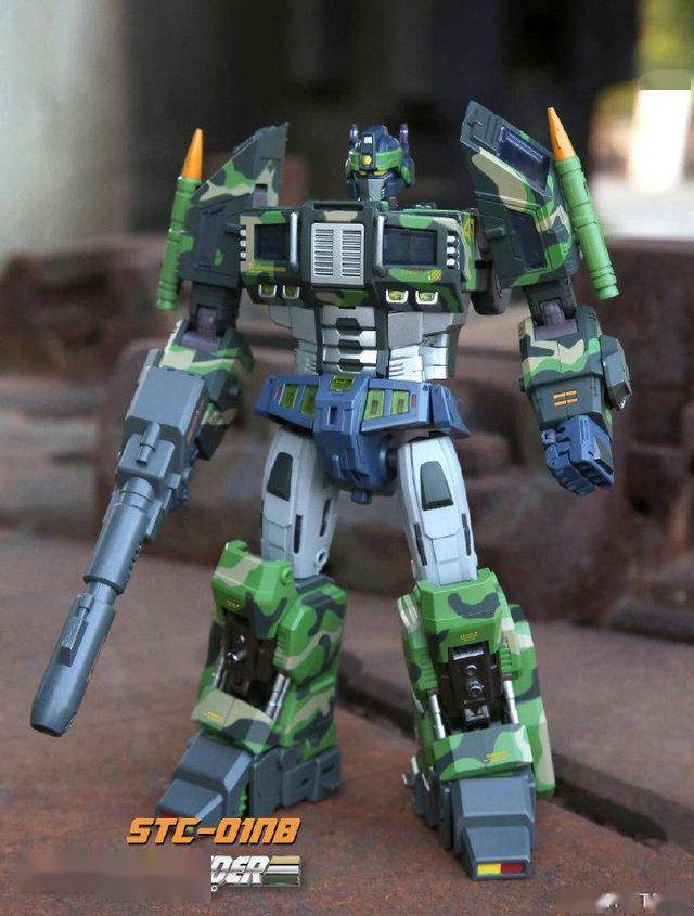 模玩资讯:变形金刚第三方 tfc toys 滚雷擎天柱 核弹型 官图更新_手机