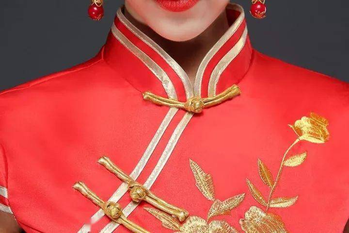 旗袍的襟形样式多,最适合你的旗袍,你选对了吗?