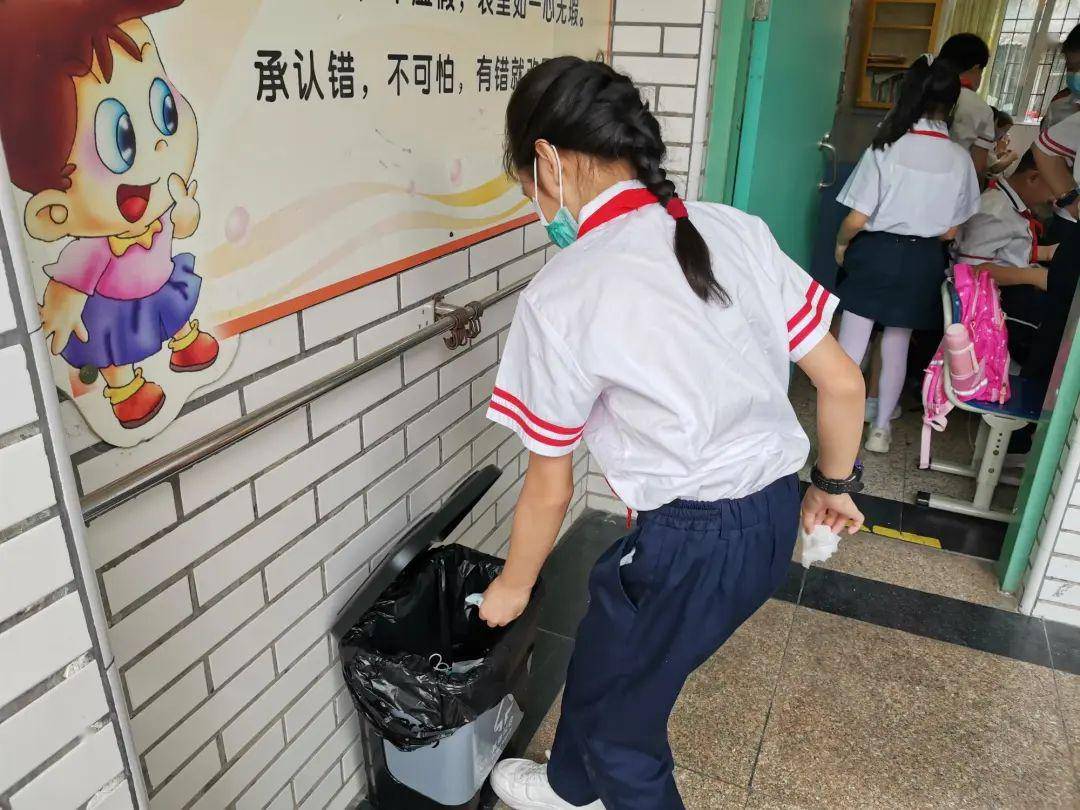 直击瑶台小学返校第一天:终于可以见到老师和同学了!