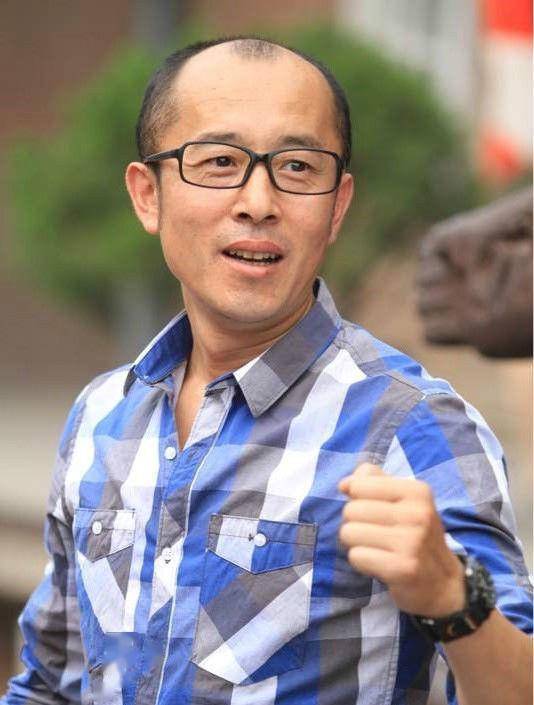 杜建桥杜建桥,1976年7月10日出生于辽宁省锦州市,中国内地男演员,2004