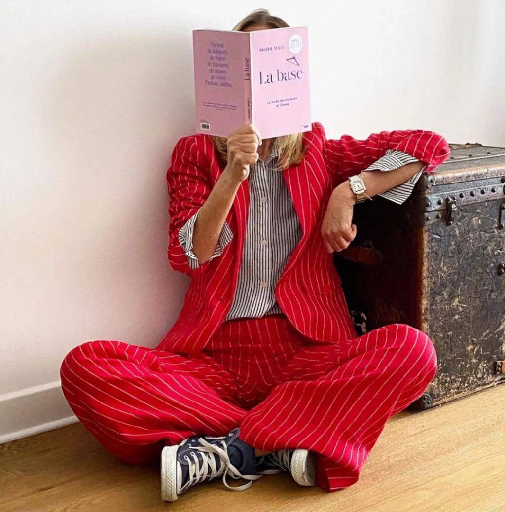 她年近50从素人变身ins穿搭博主时尚原来可以抵抗衰老