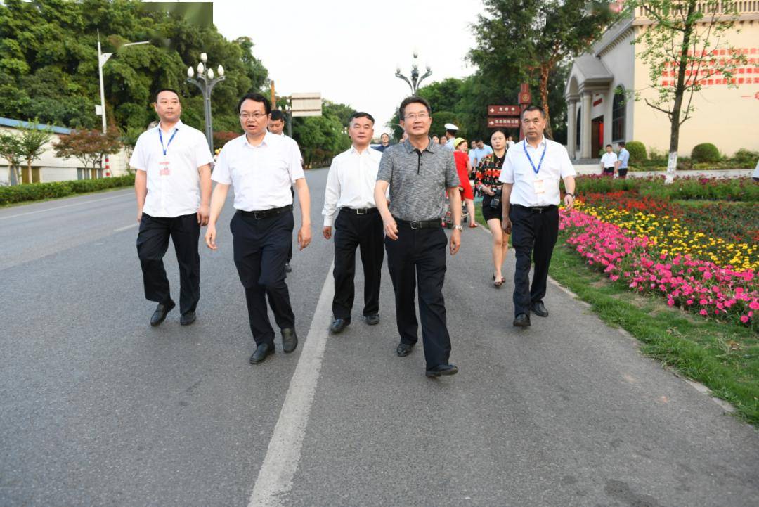 四川省退役军人事务厅厅长鞠波一行调研五粮液退役军人服务工作