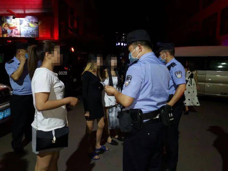红塔警方对葫芦园片区进行集中清查整治,查处卖淫嫖娼案件5起,吸毒