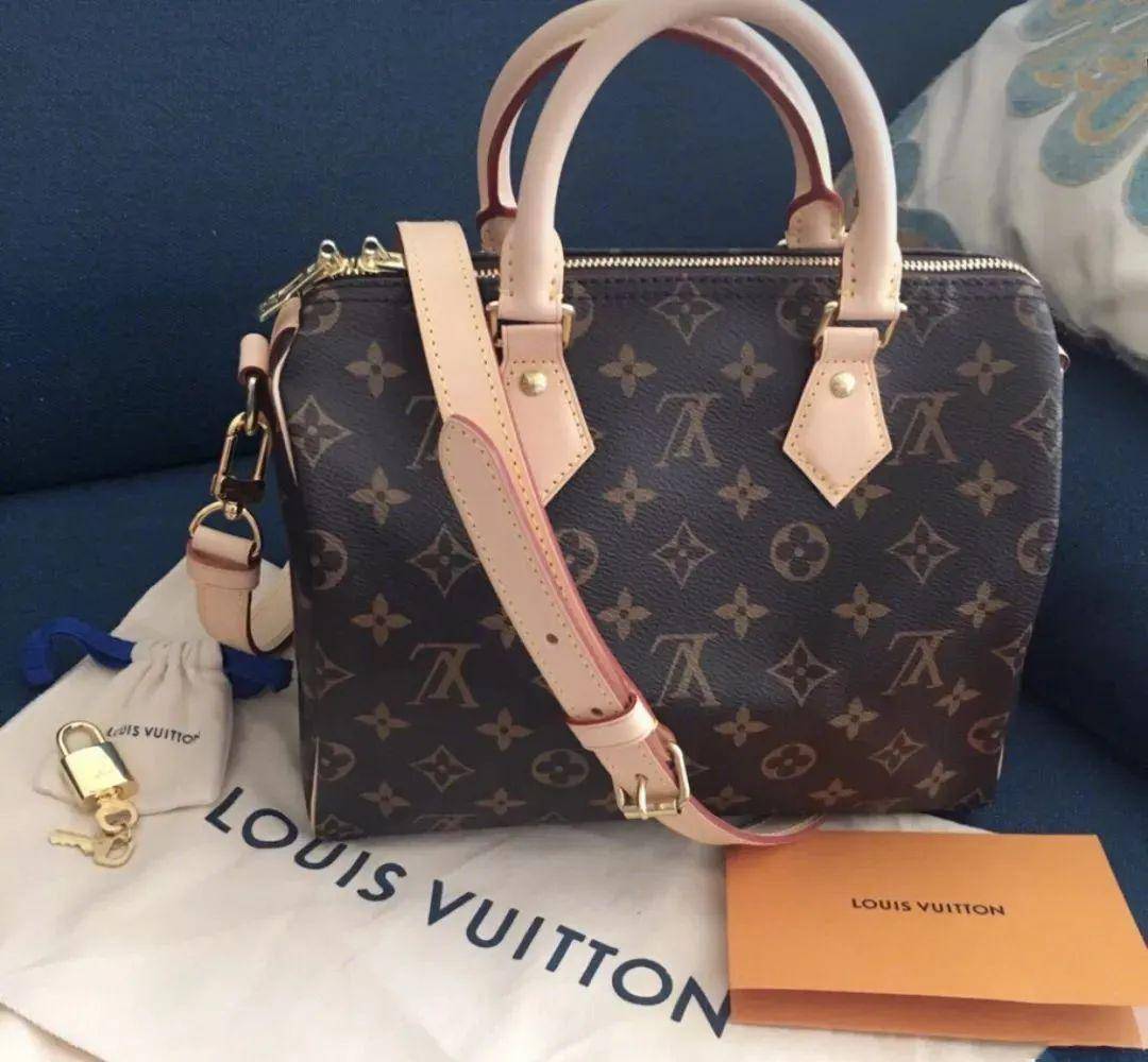 女人的最爱路易威登lv包包2020年免税店最新报价