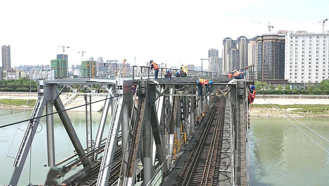 京广线桥梁大修施工悄然开启