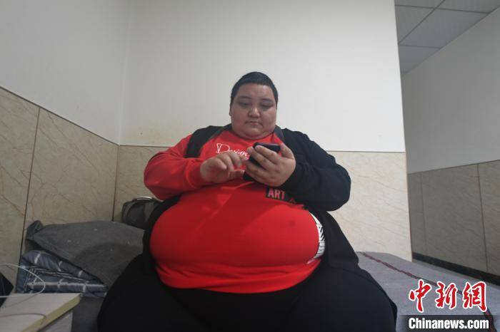 460斤甘肃小伙疫情期间增重60斤减肥后欲回故乡酣畅骑马