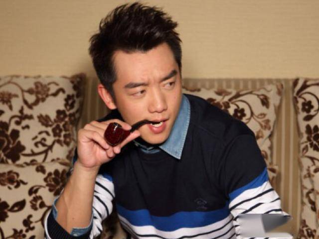 郑恺正义联盟剧照曝光网友却不买账还不管理下身材