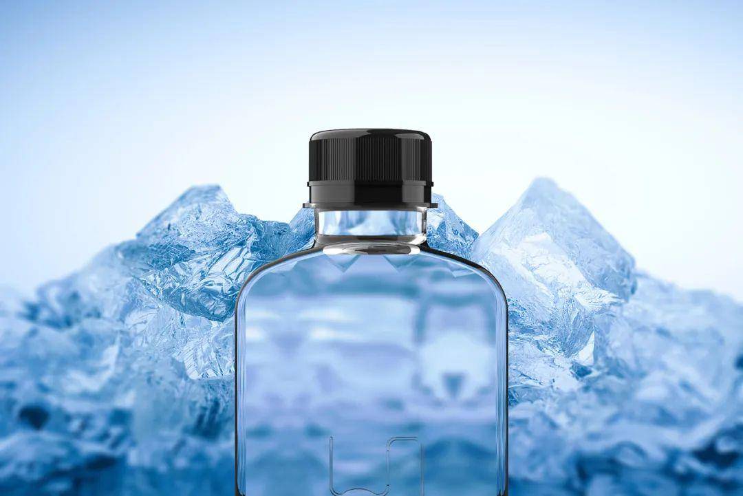 除了农夫山泉,这些矿泉水的包装设计也是艺术品呀!