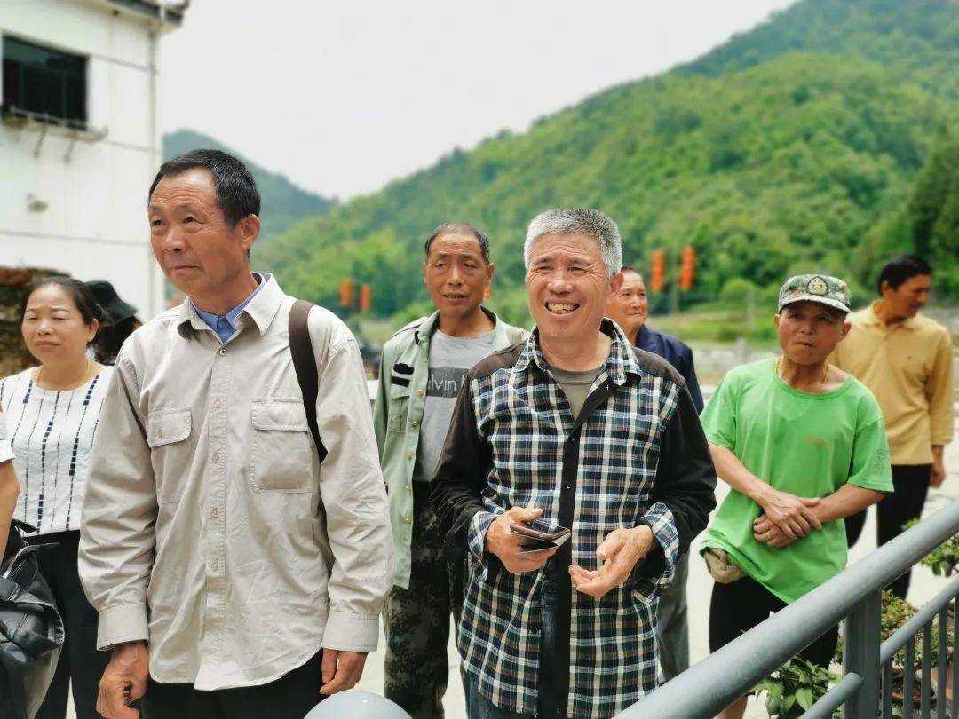 考察学习添动力 美丽乡村建设正当时_管家村