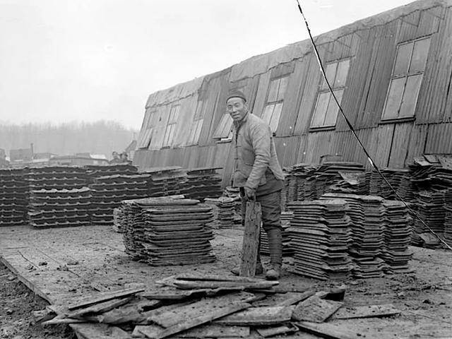 老照片:一战前线浴血的中国劳工旅