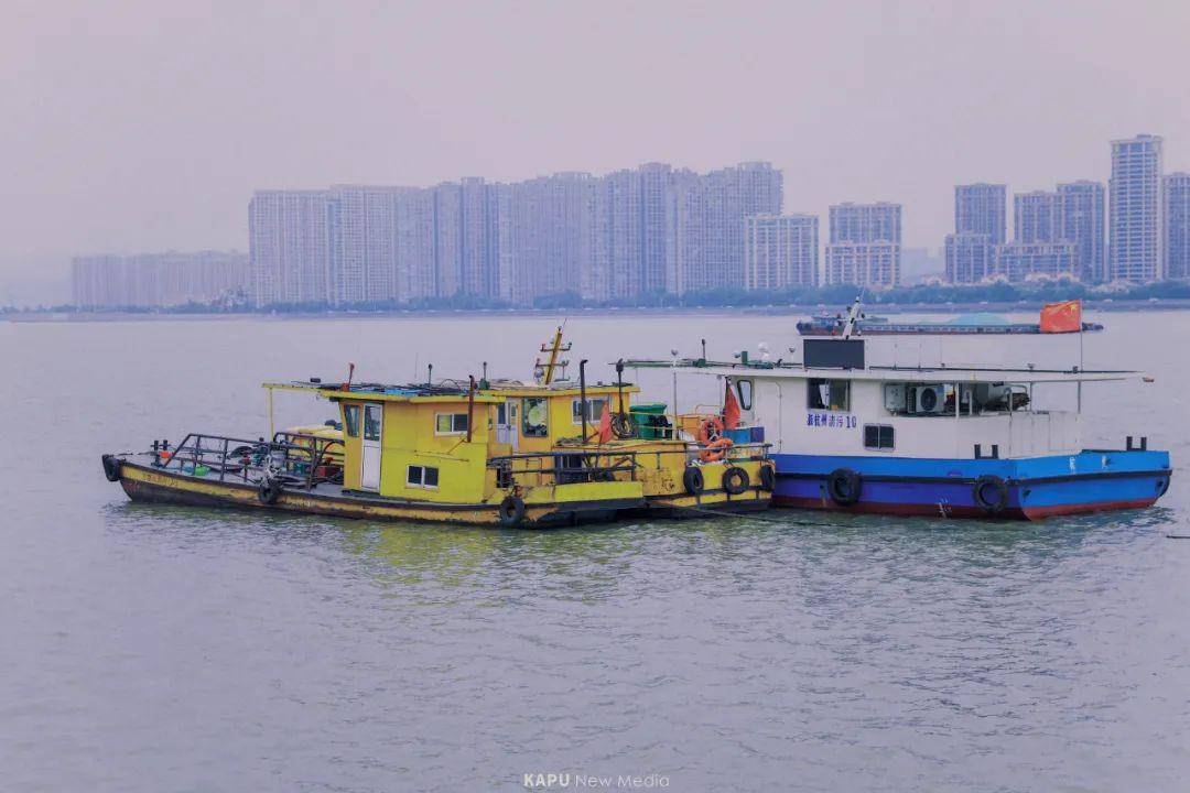 在杭州营运了半个世纪的轮渡码头,花2元钱过半日浮生