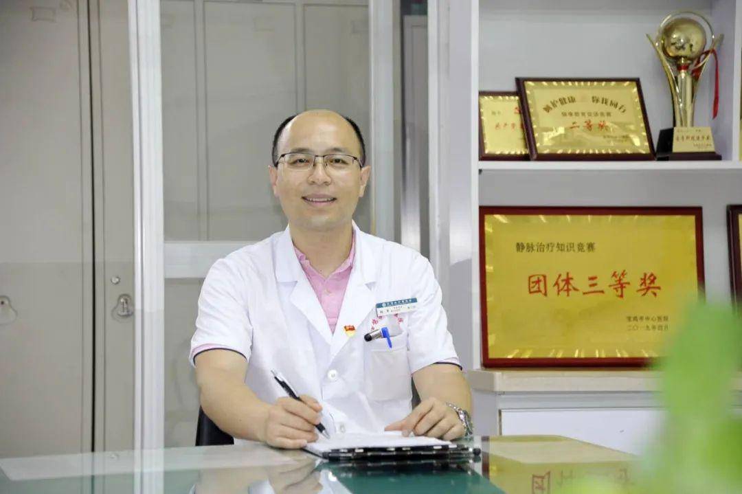 市中心医院"十大杰出青年"风采丨张军:医疗战线上的"白衣尖兵"