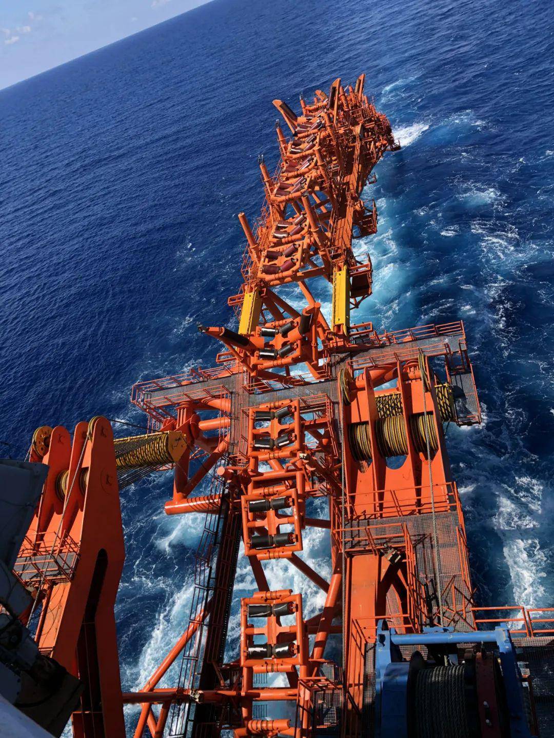 1542米!陵水17-2项目创造我国海底管线铺设水深新纪录