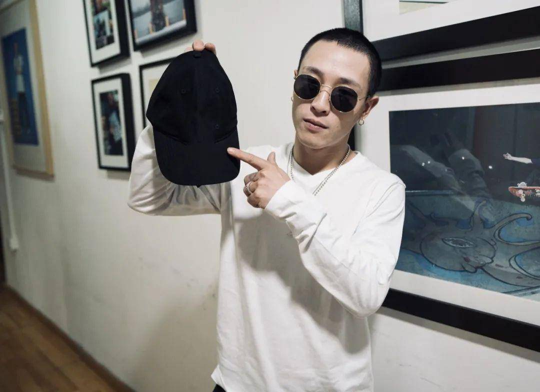 pj潘家杰的名气真的是非常大了,5月13日与黄燕一起在咪咕圈圈平台为