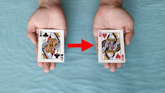 怎么弹扑克牌秘密图片