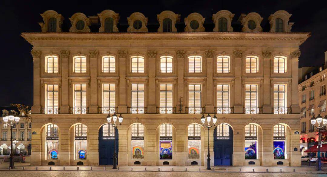 路易威登巴黎芳登广场店铺