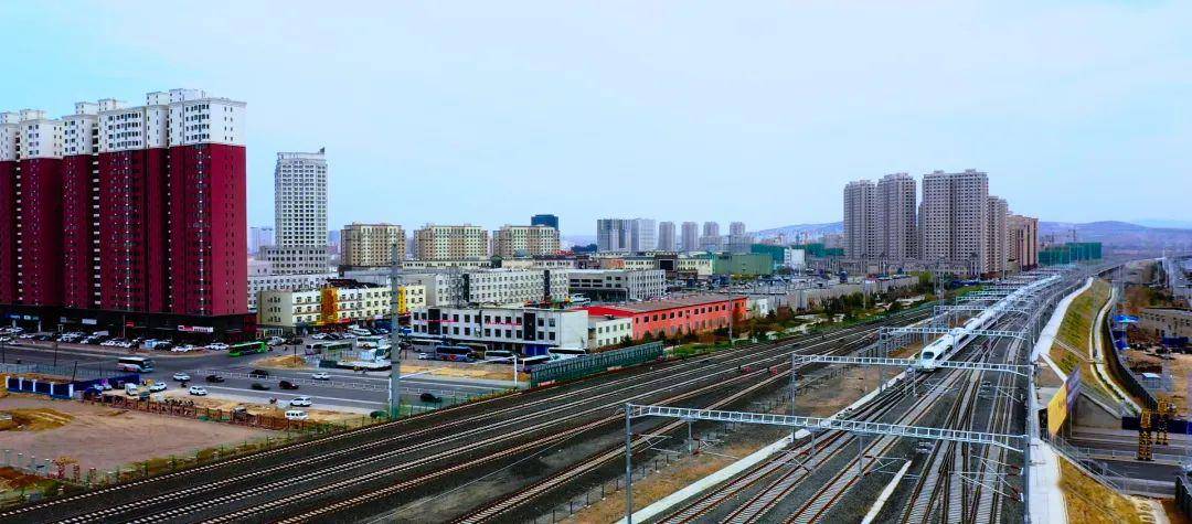 喀赤高铁按图"热身"试跑啦!