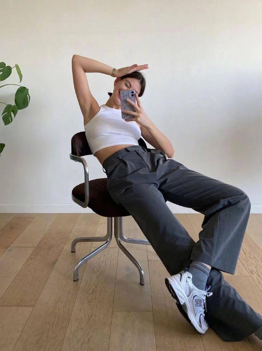 解锁对镜自拍技巧,分分钟在家拍出大片!_镜子