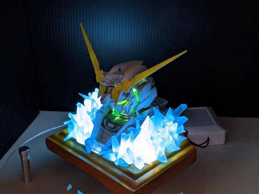 居然也能这么玩,给hg独角兽头像增加结晶底座