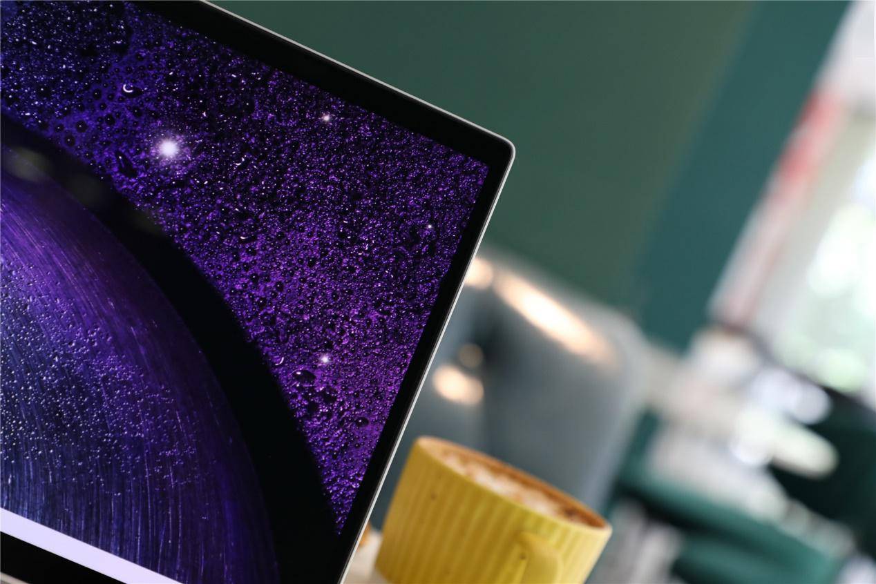 轻巧随行造作随心惠普envy13轻薄本精美图片赏析